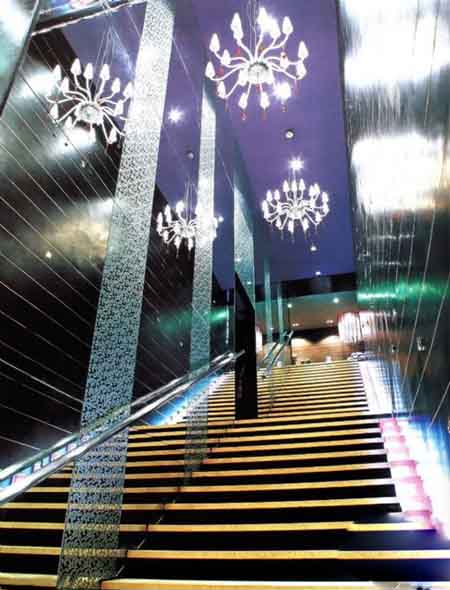 時(shí)尚精品酒店設(shè)計(jì)說(shuō)明  http://www.che100yong.cn/jdsj/