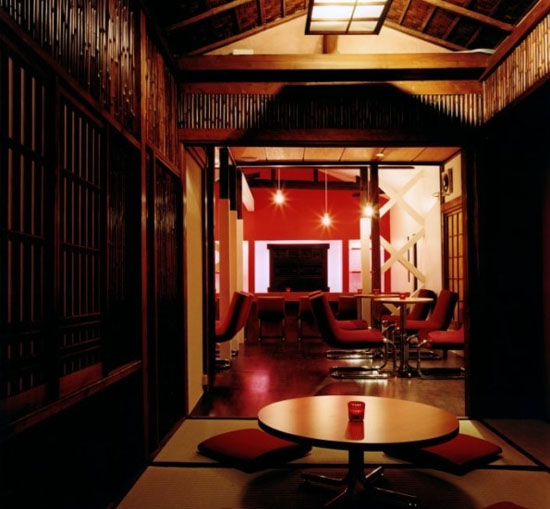 東京個(gè)性酒吧設(shè)計(jì)圖  家庭式的情調(diào)夜店