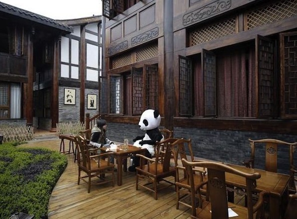 熊貓主題商務(wù)會(huì)所 舍棄奢華設(shè)計(jì)根本