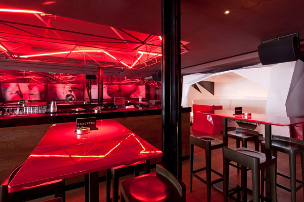“火焰”在跳躍，宣泄著熱情 上海Bar-Rouge酒吧設計